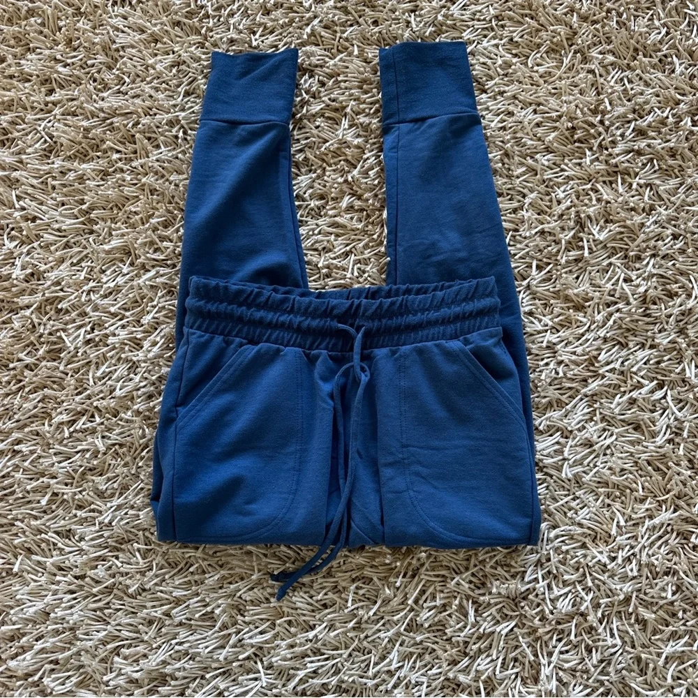 Free People FP Movement Sunny Skinny Sweatpants Size Small Navy - Picture 4 of 9